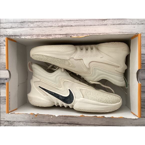 Nike Cosmic Unity 2 Men's Sneakers Coconut Milk White Black Sz 14 - Picture 1 of 9